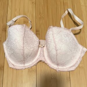 b.tempt’d Feeling Famous Contour Underwire Bra in Pale Pink